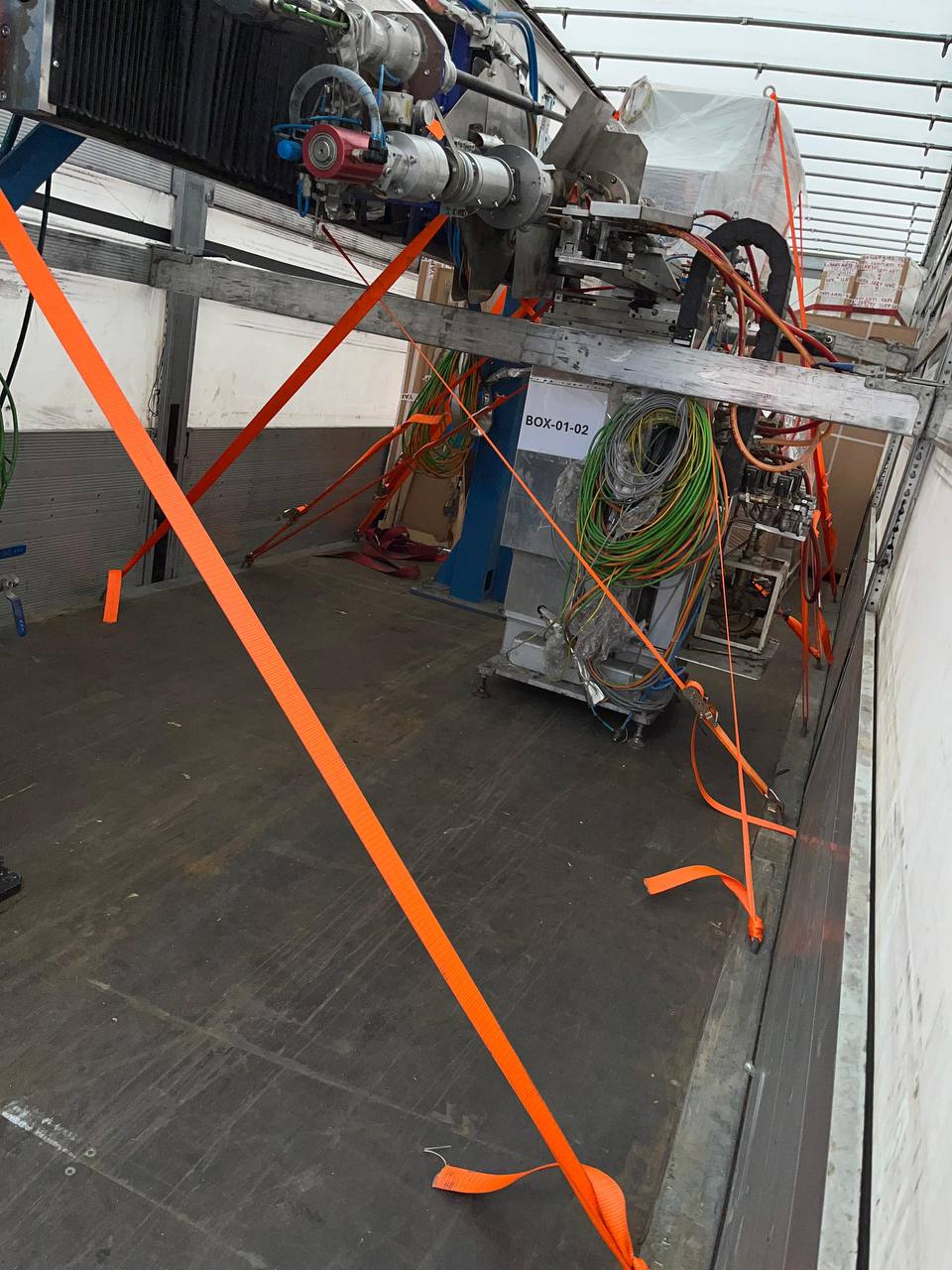 Araç üstü zincir ve hat sabitlemesi