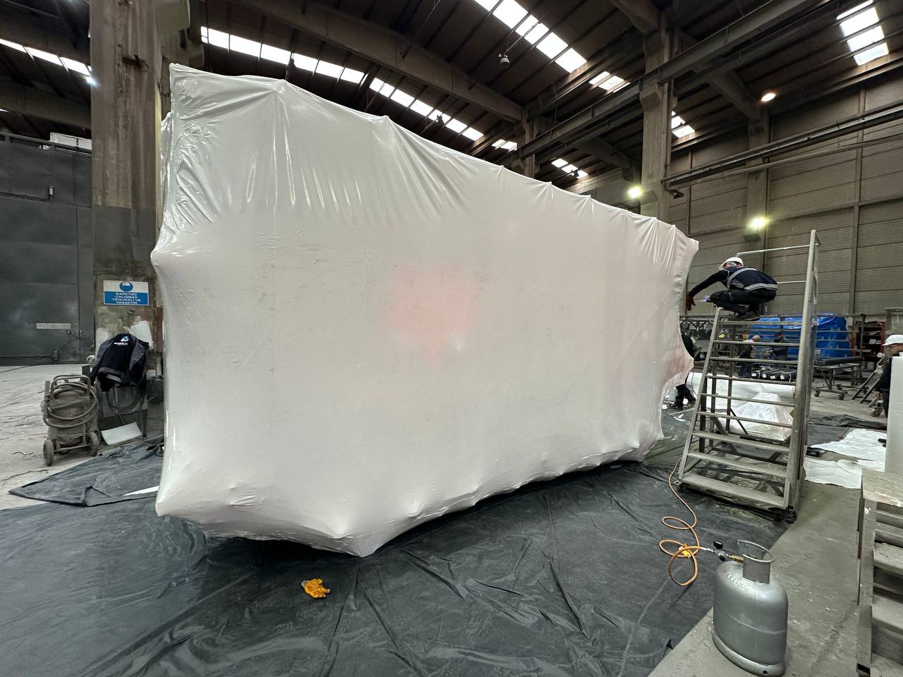 Kartepe sahasında shrink wrap uygulaması