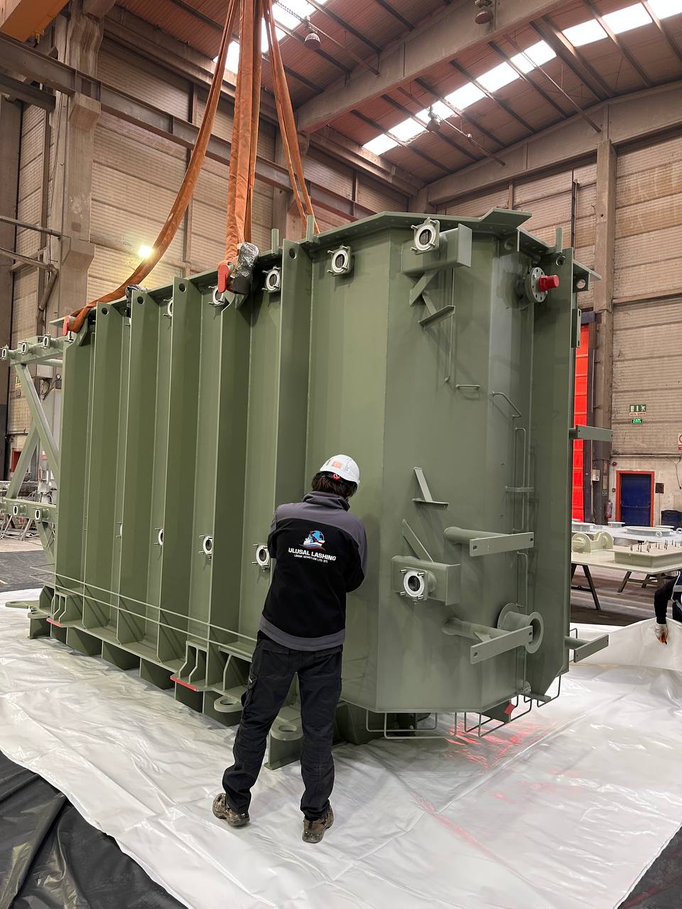 Shrink wrap ile kaplanmış sevk yükü